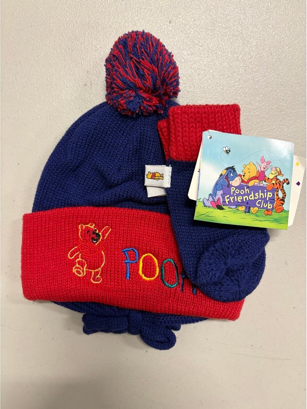 NWT Y2K Winnie the Pooh Toddler winter hat cap & Mittens